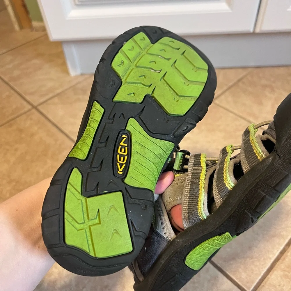 Keen Kids - Gray and Lime
